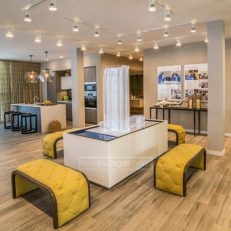 BISCAYNE BEACH - Sales Center